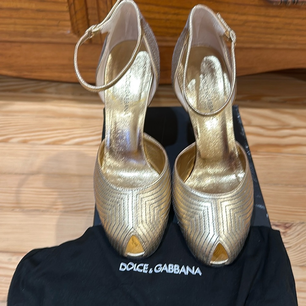 Dolce & Gabbana peep toe heels